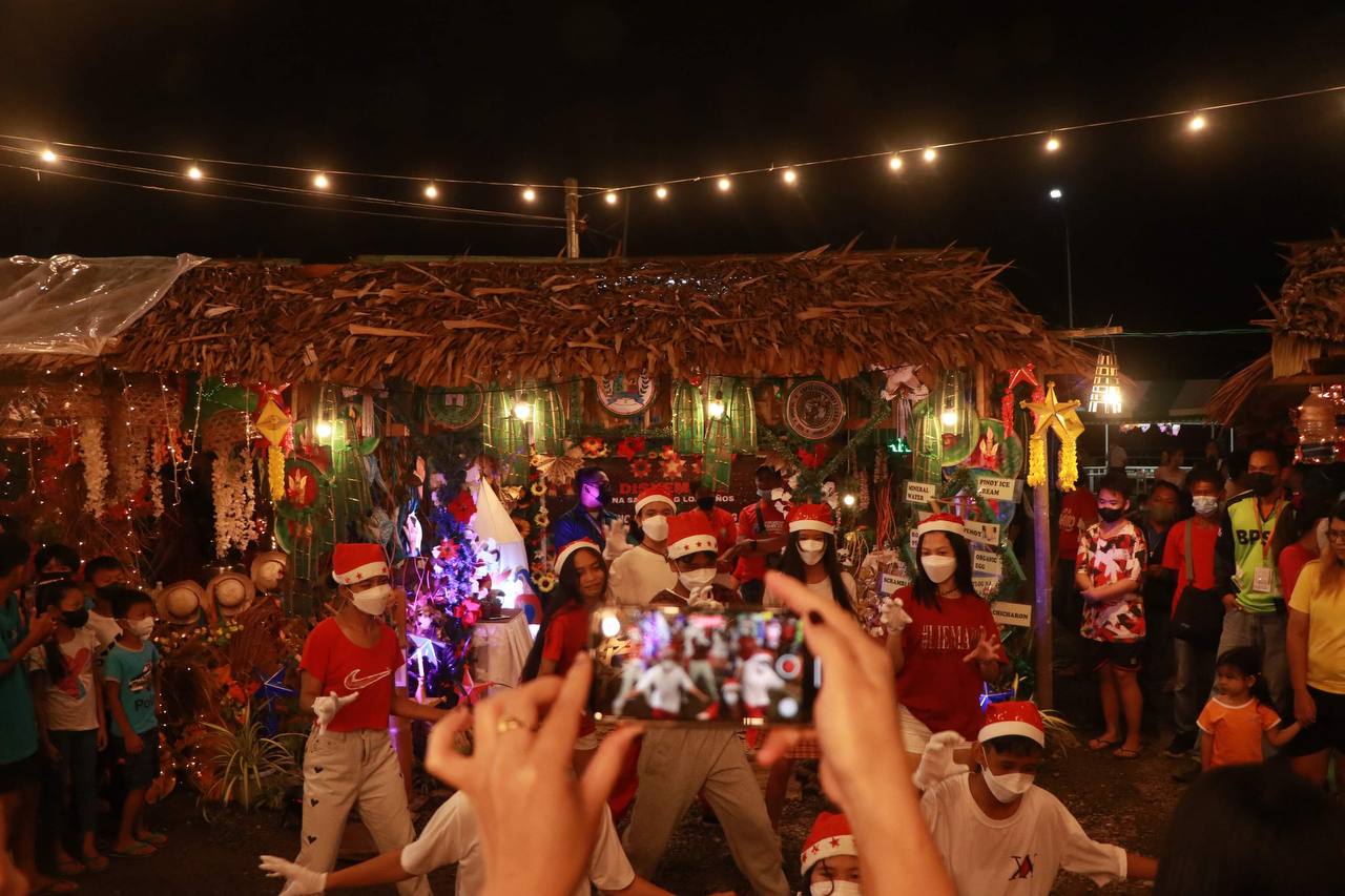 Los Banos Christmas village opens