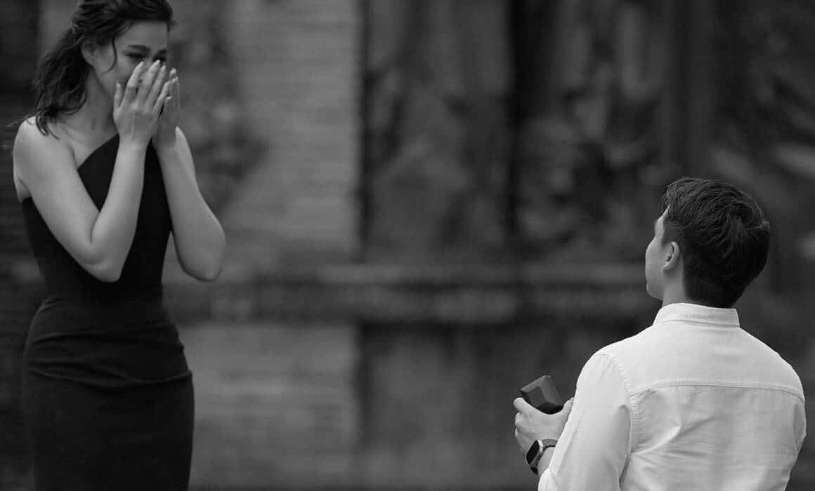 Bea Alonzo and Dominic Roque engaged