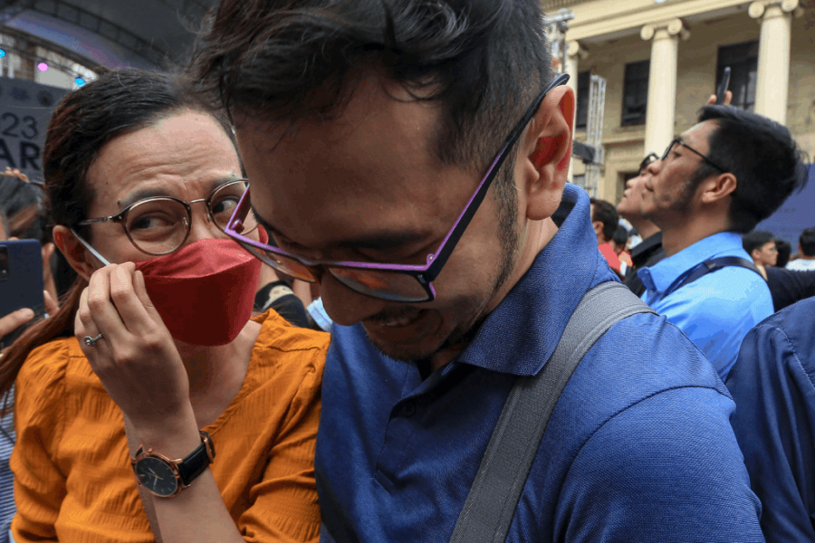 The announcement of the 2023 Bar Exam results in Manila on Tuesday, December 5, 2023, elicited various emotions among exam takers and their parents. The University of Santo Tomas (UST) secured the fifth position with an 85.25% passing rate, while the University of the Philippines (UP) followed closely with an 89.45% passing rate. The University of San Carlos (USC) claimed the third spot, achieving a 90.91% passing rate, trailed by San Beda University with a 92.20% passing rate. Ateneo de Manila University (ADMU) emerged as the top law school, boasting a remarkable 94.08% passing rate. Photo by Ryan Baldemor