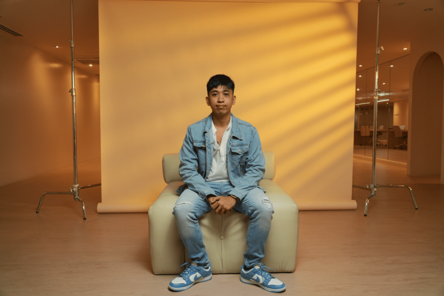 #ModernLove: Would you swipe right for love?