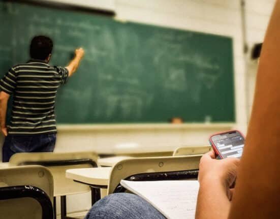 Students may use their phones in class but for learning only – DepEd