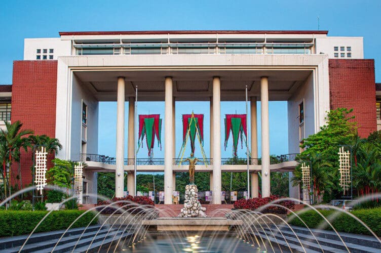 UP eyes changes on Latin Honors Criteria